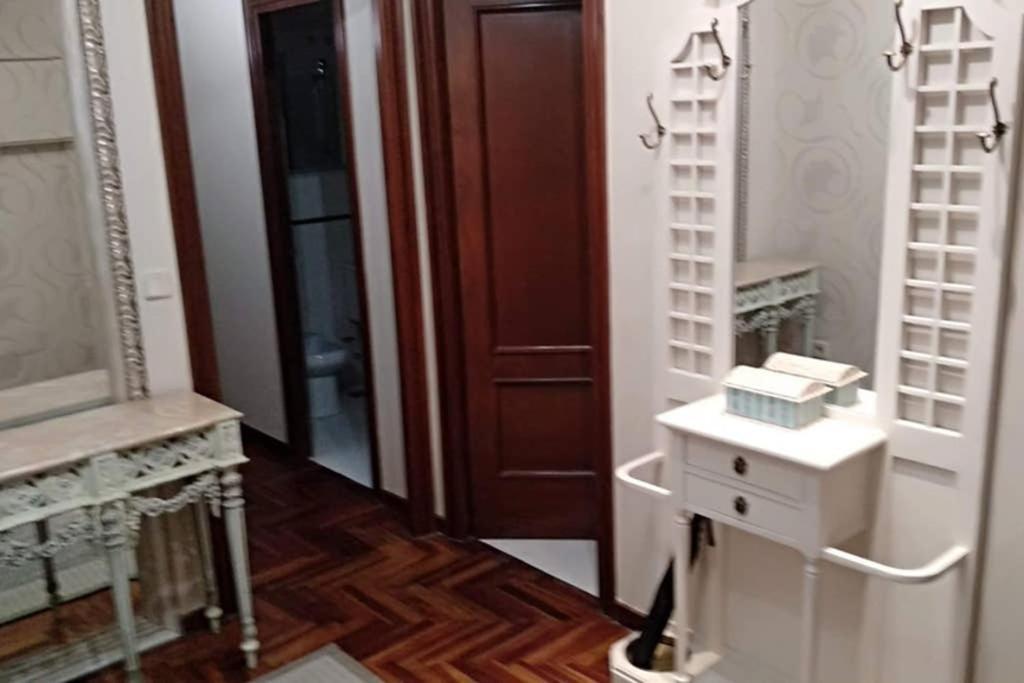 Vivienda 3 Dormitorios Zona Balaidos-Pza. America Vigo Eksteriør billede